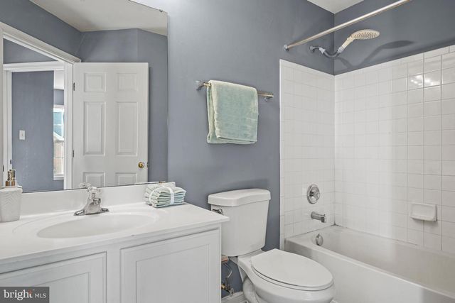 4012 MEADOW TRAIL LN, Hyattsville, MD 20784