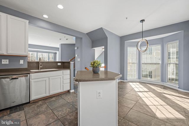 4012 MEADOW TRAIL LN, Hyattsville, MD 20784