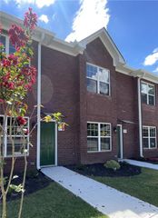 2451 Terrace View Nw, Gainesville, GA 30501