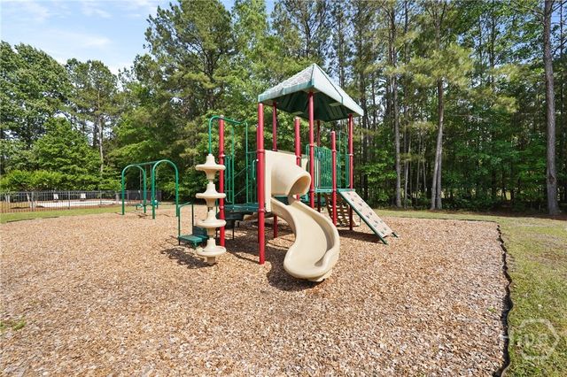 227 Chippingwood Circle, Pooler, GA 31322