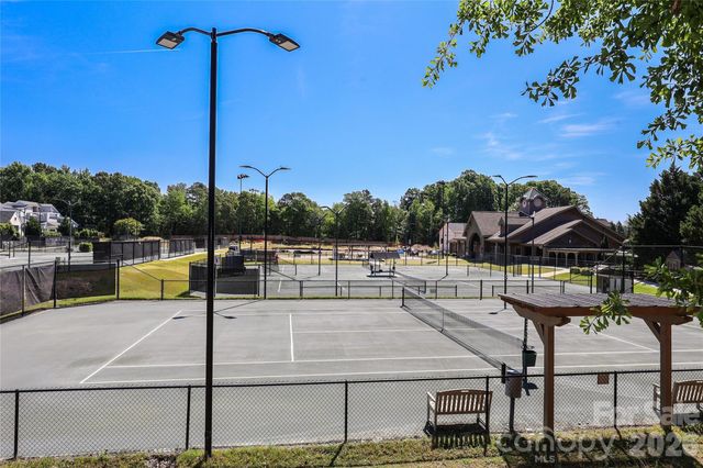 14027 Heron Crest Trace, Charlotte, NC 28278