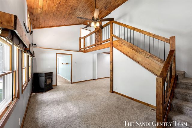 1360 E Bigelow Creek Trail, Newaygo, MI 49337