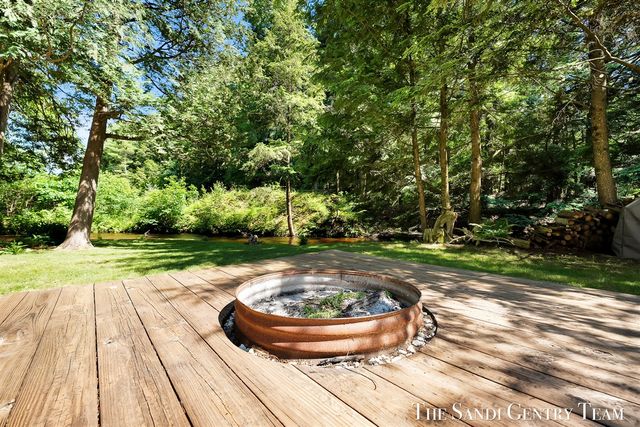 1360 E Bigelow Creek Trail, Newaygo, MI 49337