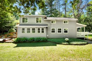 1360 E Bigelow Creek Trail, Newaygo, MI 49337