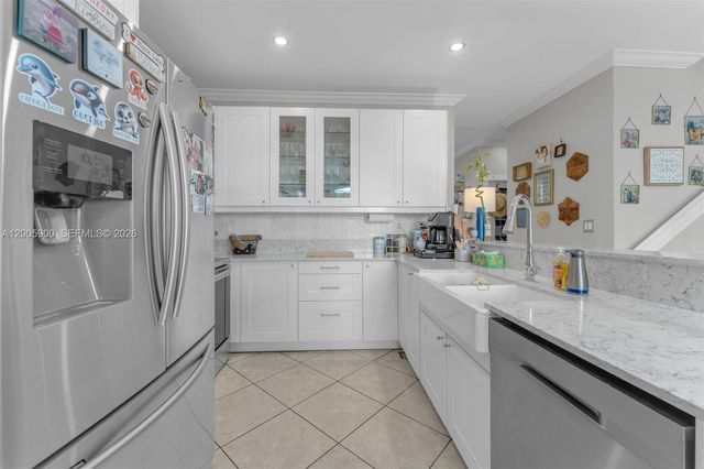 945 SW 154th Ct, Miami, FL 33194