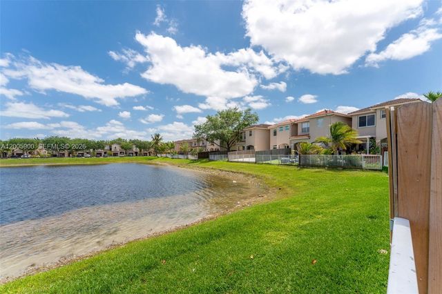 945 SW 154th Ct, Miami, FL 33194