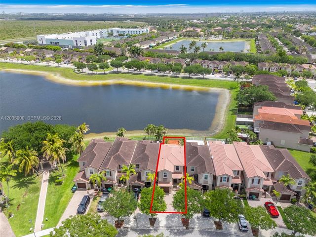 945 SW 154th Ct, Miami, FL 33194