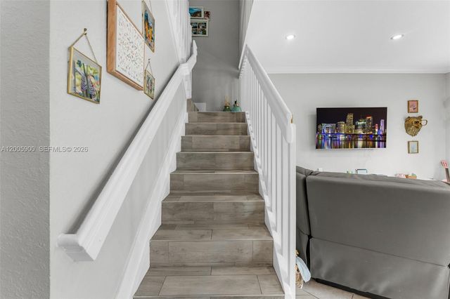 945 SW 154th Ct, Miami, FL 33194