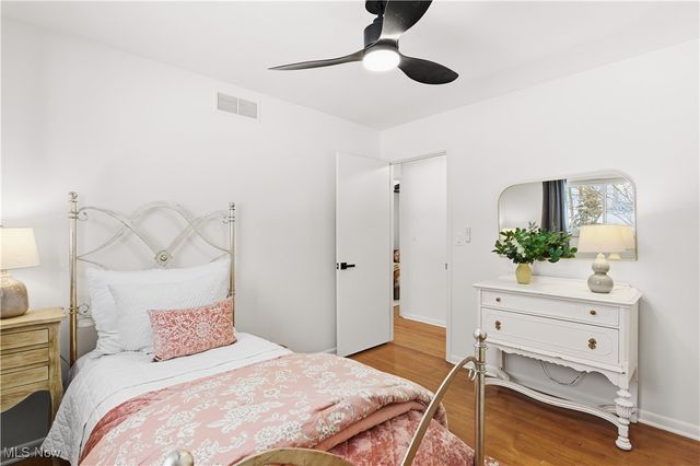 22377 Rivergate Drive, Rocky River, OH 44116