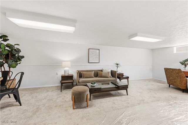 22377 Rivergate Drive, Rocky River, OH 44116