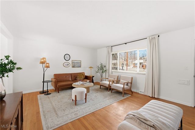 22377 Rivergate Drive, Rocky River, OH 44116