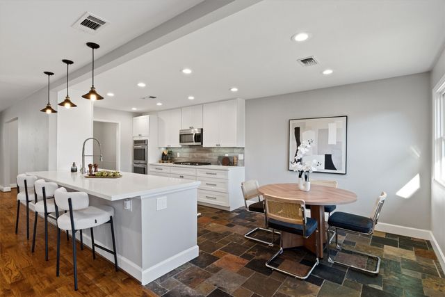 3736 Pageant Place, Dallas, TX 75244