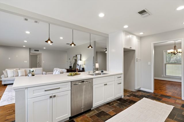 3736 Pageant Place, Dallas, TX 75244