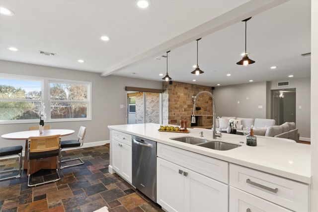 3736 Pageant Place, Dallas, TX 75244