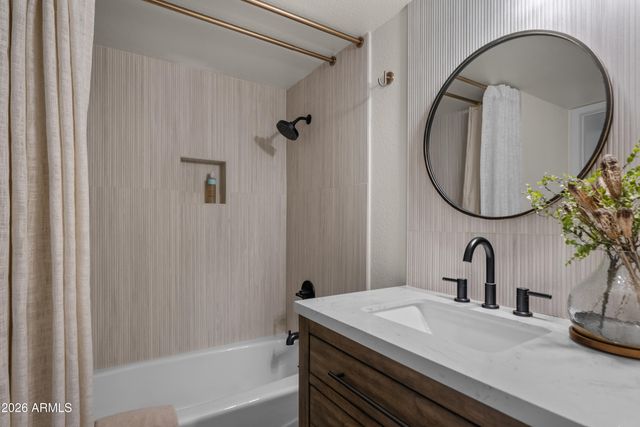 2261 E FAIRBROOK Street, Mesa, AZ 85213