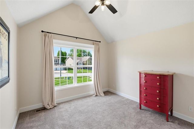 16727 Ruby Way, Basehor, KS 66007