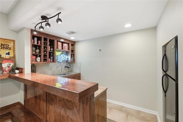 16727 Ruby Way, Basehor, KS 66007