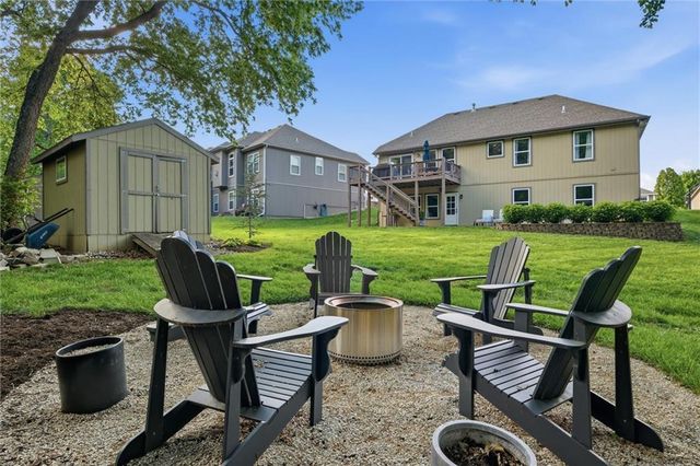 16727 Ruby Way, Basehor, KS 66007