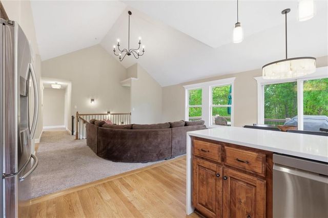 16727 Ruby Way, Basehor, KS 66007