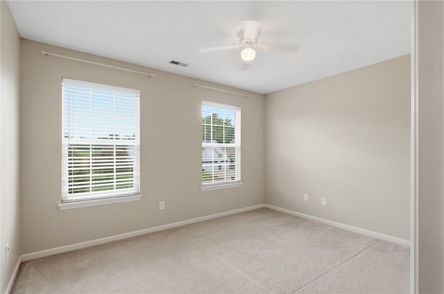 2511 Grey Wolf, Hiawatha, IA 52411