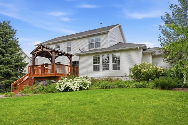 2511 Grey Wolf, Hiawatha, IA 52411