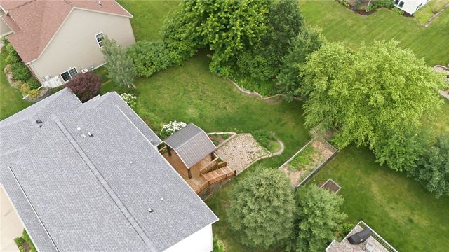 2511 Grey Wolf, Hiawatha, IA 52411