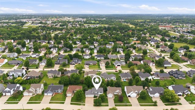 2511 Grey Wolf, Hiawatha, IA 52411
