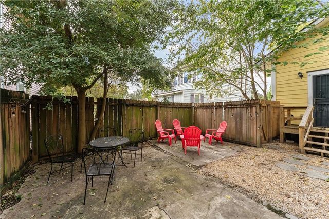 1106 E Broad Street, Savannah, GA 31401