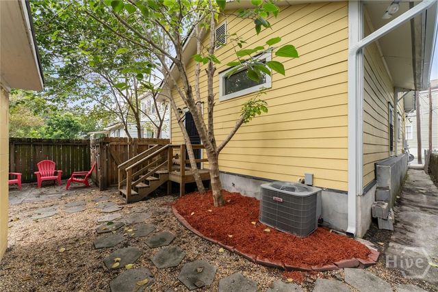 1106 E Broad Street, Savannah, GA 31401