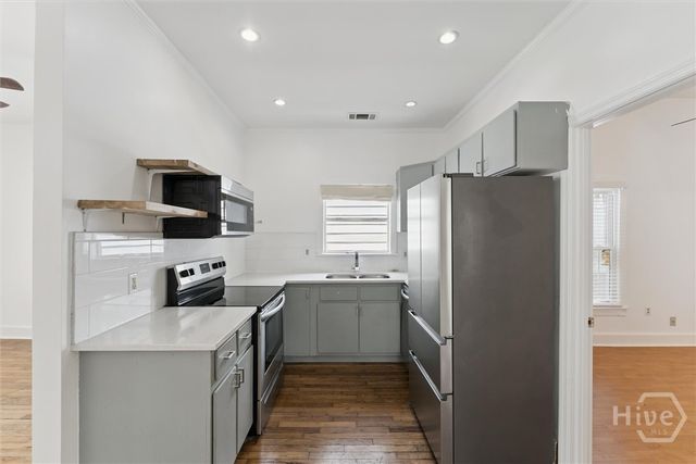 1106 E Broad Street, Savannah, GA 31401