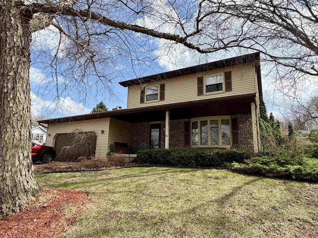803 Forest View Drive, Verona, WI 53593