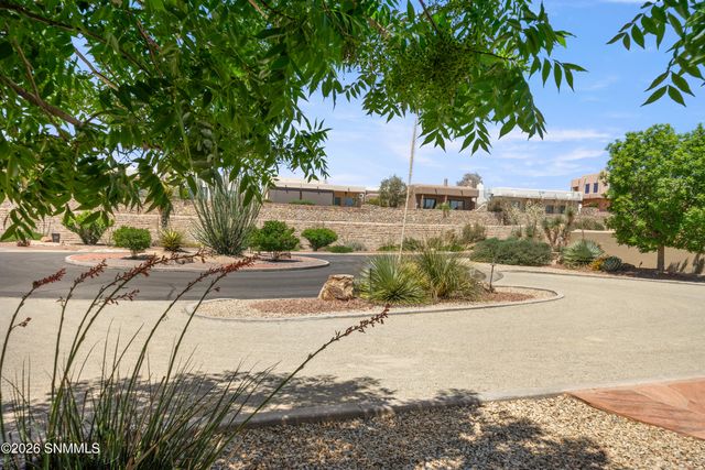 1230 City Lights Place, Las Cruces, NM 88007