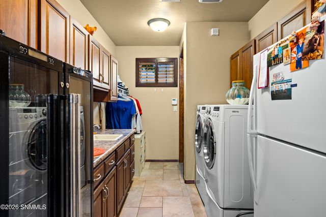 1230 City Lights Place, Las Cruces, NM 88007