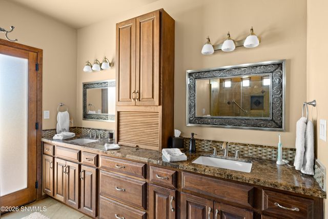 1230 City Lights Place, Las Cruces, NM 88007