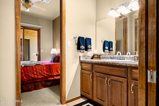 1230 City Lights Place, Las Cruces, NM 88007