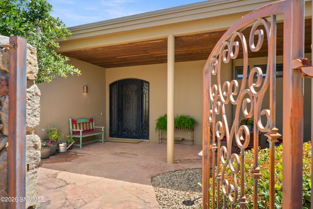 1230 City Lights Place, Las Cruces, NM 88007