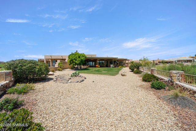 1230 City Lights Place, Las Cruces, NM 88007