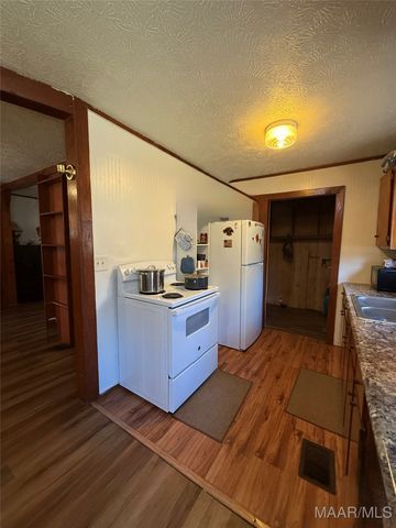 11251 County Road 30 ., Selma, AL 36701