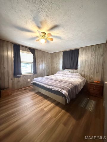 11251 County Road 30 ., Selma, AL 36701