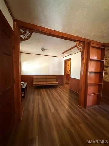 11251 County Road 30 ., Selma, AL 36701