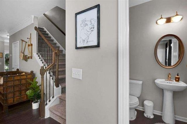 307 Lakeside Lane, Woodstock, GA 30188