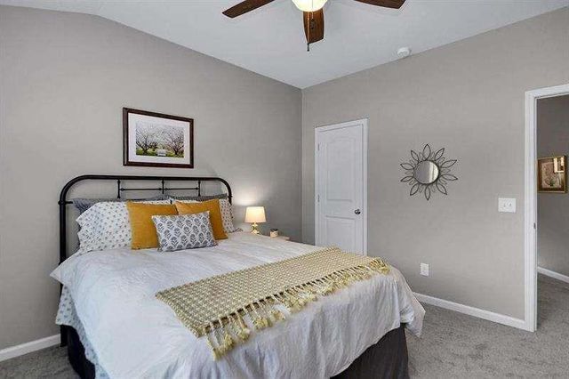 307 Lakeside Lane, Woodstock, GA 30188