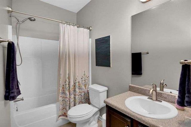 307 Lakeside Lane, Woodstock, GA 30188