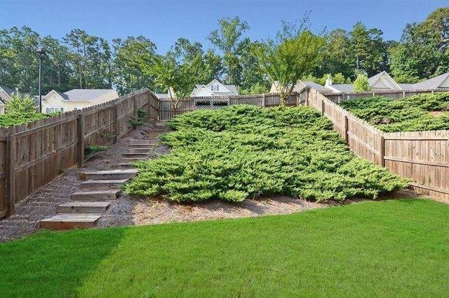 307 Lakeside Lane, Woodstock, GA 30188