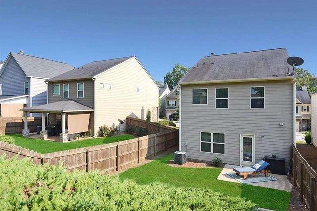 307 Lakeside Lane, Woodstock, GA 30188