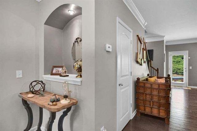 307 Lakeside Lane, Woodstock, GA 30188