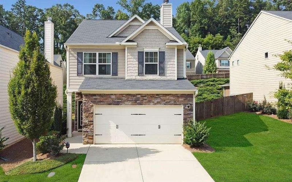 307 Lakeside Lane, Woodstock, GA 30188