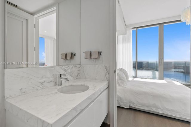 17901 Collins Avenue 3003, Sunny Isles Beach, FL 33160
