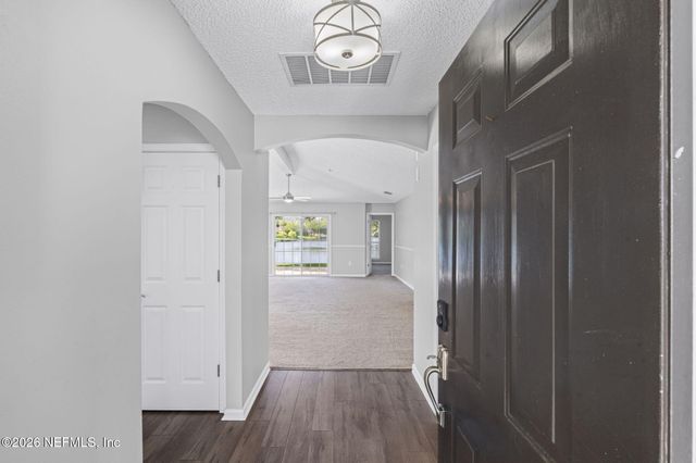 12118 SUNCHASE Drive, Jacksonville, FL 32246