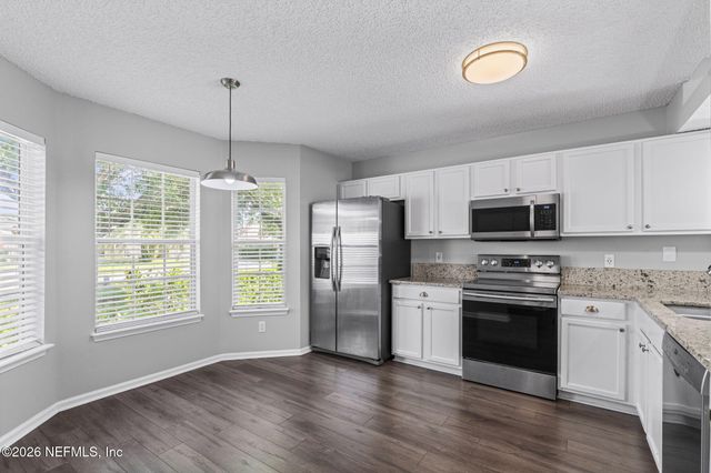 12118 SUNCHASE Drive, Jacksonville, FL 32246